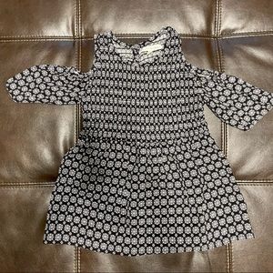 Four Threads cold shoulder shirt